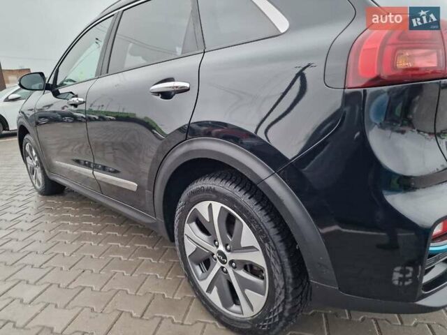 Черный Киа Niro, объемом двигателя 0 л и пробегом 65 тыс. км за 20800 $, фото 14 на Automoto.ua