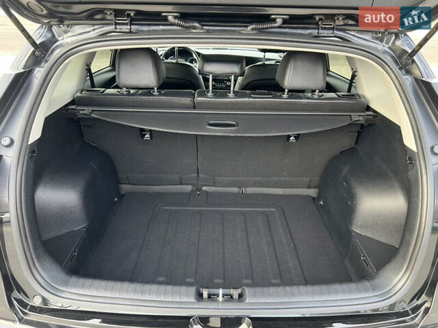 Черный Киа Niro, объемом двигателя 0 л и пробегом 135 тыс. км за 19500 $, фото 26 на Automoto.ua