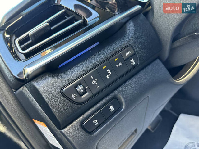 Черный Киа Niro, объемом двигателя 0 л и пробегом 127 тыс. км за 19750 $, фото 43 на Automoto.ua