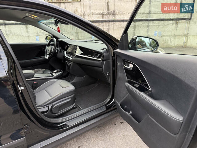 Черный Киа Niro, объемом двигателя 0 л и пробегом 80 тыс. км за 21850 $, фото 29 на Automoto.ua