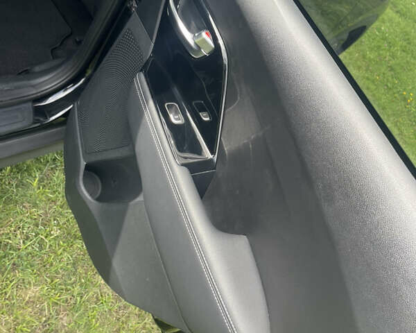 Чорний Кіа Niro, об'ємом двигуна 0 л та пробігом 12 тис. км за 19900 $, фото 20 на Automoto.ua