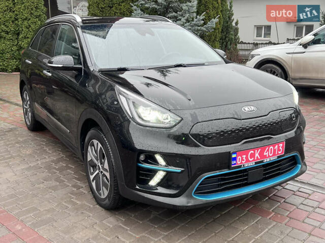 Черный Киа Niro, объемом двигателя 0 л и пробегом 117 тыс. км за 19200 $, фото 2 на Automoto.ua