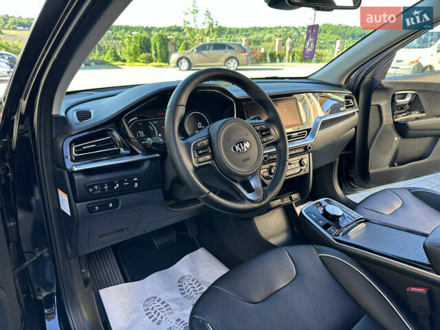 Черный Киа Niro, объемом двигателя 0 л и пробегом 127 тыс. км за 19750 $, фото 37 на Automoto.ua