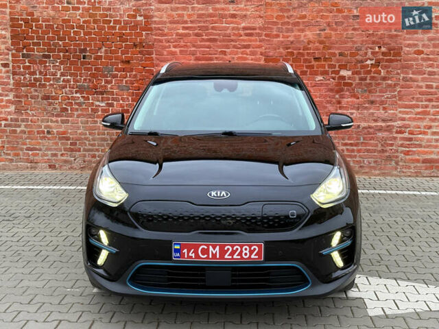 Чорний Кіа Niro, об'ємом двигуна 0 л та пробігом 138 тис. км за 19750 $, фото 1 на Automoto.ua