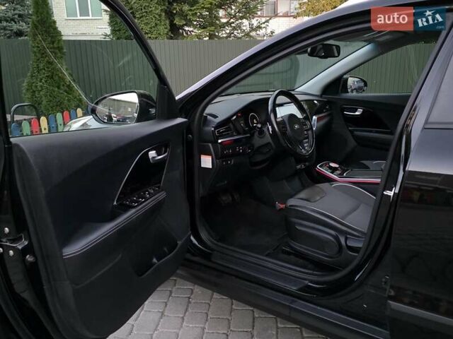 Черный Киа Niro, объемом двигателя 0 л и пробегом 148 тыс. км за 17699 $, фото 19 на Automoto.ua