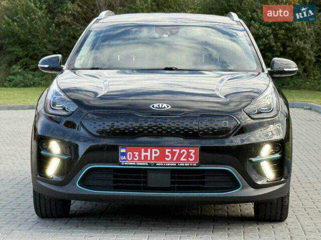 Чорний Кіа Niro, об'ємом двигуна 0 л та пробігом 84 тис. км за 19200 $, фото 6 на Automoto.ua