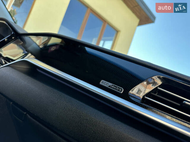 Черный Киа Niro, объемом двигателя 0 л и пробегом 127 тыс. км за 19750 $, фото 58 на Automoto.ua