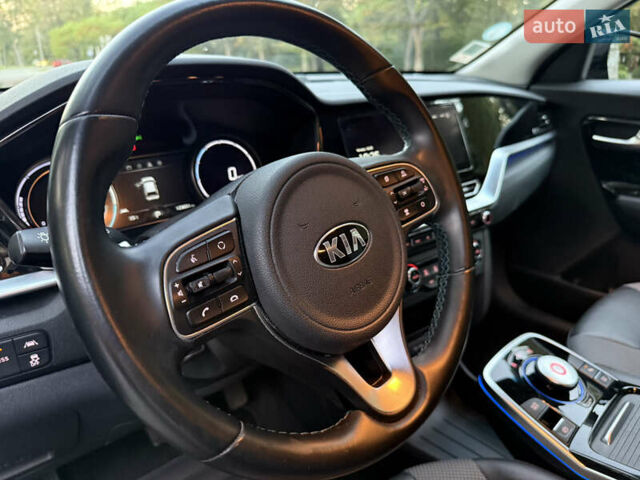 Черный Киа Niro, объемом двигателя 0 л и пробегом 123 тыс. км за 18199 $, фото 35 на Automoto.ua