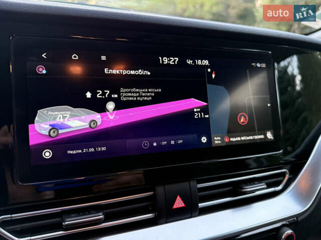 Чорний Кіа Niro, об'ємом двигуна 0 л та пробігом 123 тис. км за 17899 $, фото 38 на Automoto.ua