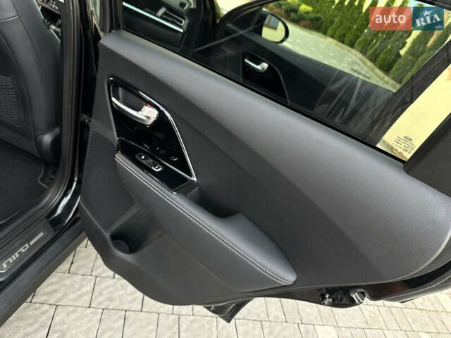 Чорний Кіа Niro, об'ємом двигуна 0 л та пробігом 51 тис. км за 21500 $, фото 67 на Automoto.ua