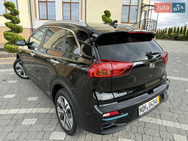 Чорний Кіа Niro, об'ємом двигуна 0 л та пробігом 51 тис. км за 21500 $, фото 30 на Automoto.ua