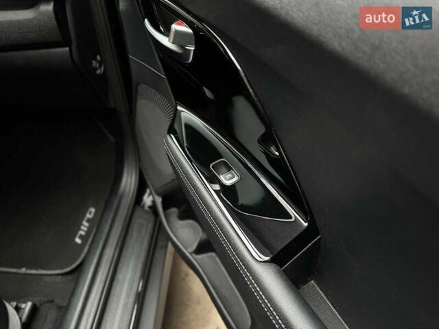 Черный Киа Niro, объемом двигателя 0 л и пробегом 137 тыс. км за 19200 $, фото 34 на Automoto.ua