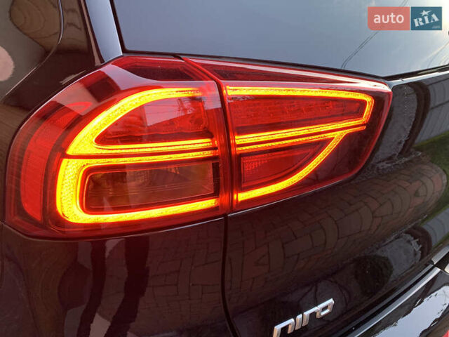 Черный Киа Niro, объемом двигателя 0 л и пробегом 60 тыс. км за 22799 $, фото 26 на Automoto.ua