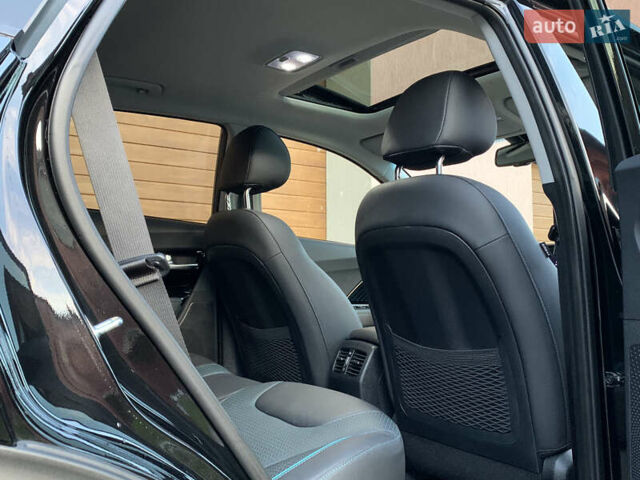 Черный Киа Niro, объемом двигателя 0 л и пробегом 60 тыс. км за 22799 $, фото 66 на Automoto.ua