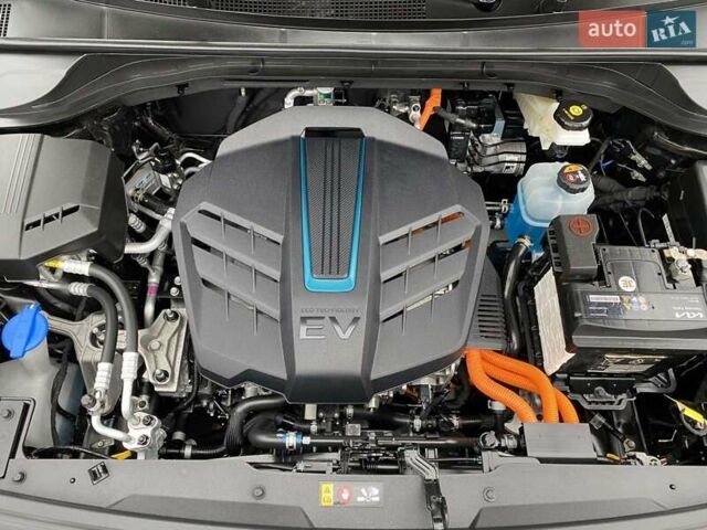 Чорний Кіа Niro, об'ємом двигуна 0 л та пробігом 82 тис. км за 18950 $, фото 18 на Automoto.ua