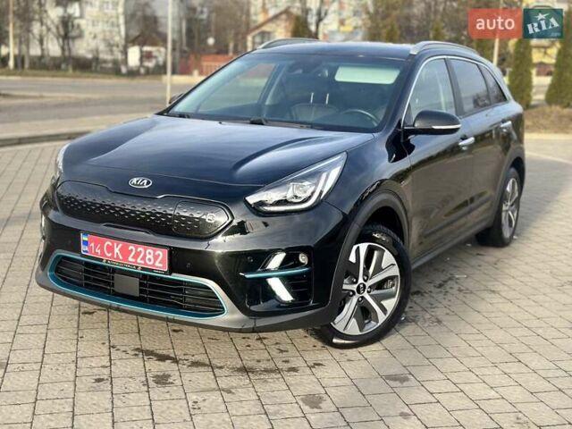 Чорний Кіа Niro, об'ємом двигуна 0 л та пробігом 117 тис. км за 18870 $, фото 17 на Automoto.ua