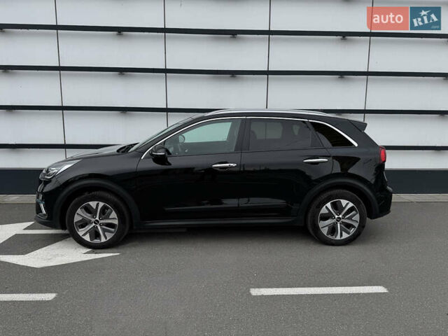 Черный Киа Niro, объемом двигателя 0 л и пробегом 137 тыс. км за 19200 $, фото 3 на Automoto.ua