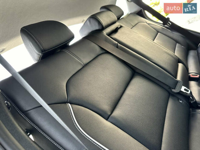 Чорний Кіа Niro, об'ємом двигуна 0 л та пробігом 51 тис. км за 21500 $, фото 66 на Automoto.ua