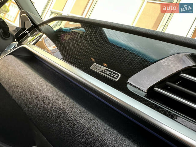 Чорний Кіа Niro, об'ємом двигуна 0 л та пробігом 51 тис. км за 21500 $, фото 74 на Automoto.ua