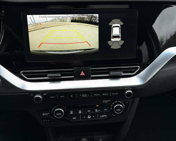 Чорний Кіа Niro, об'ємом двигуна 0 л та пробігом 71 тис. км за 22400 $, фото 38 на Automoto.ua