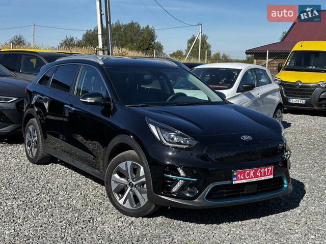 Черный Киа Niro, объемом двигателя 0 л и пробегом 59 тыс. км за 23900 $, фото 2 на Automoto.ua