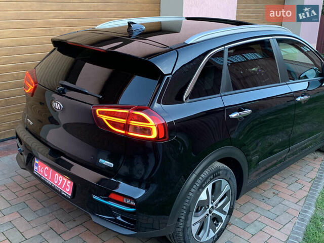 Черный Киа Niro, объемом двигателя 0 л и пробегом 60 тыс. км за 22799 $, фото 7 на Automoto.ua