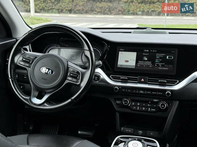 Черный Киа Niro, объемом двигателя 0 л и пробегом 80 тыс. км за 19650 $, фото 80 на Automoto.ua