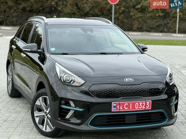 Черный Киа Niro, объемом двигателя 0 л и пробегом 80 тыс. км за 19650 $, фото 124 на Automoto.ua