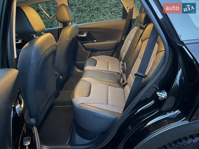Черный Киа Niro, объемом двигателя 0 л и пробегом 130 тыс. км за 17700 $, фото 54 на Automoto.ua
