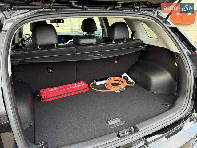 Черный Киа Niro, объемом двигателя 0 л и пробегом 80 тыс. км за 21899 $, фото 45 на Automoto.ua