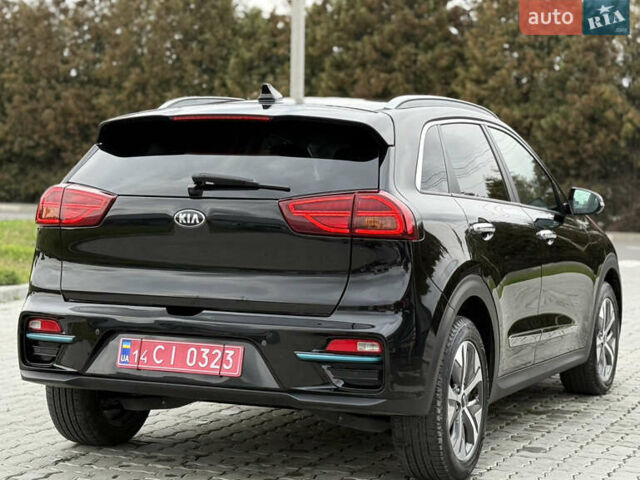 Черный Киа Niro, объемом двигателя 0 л и пробегом 80 тыс. км за 19650 $, фото 151 на Automoto.ua