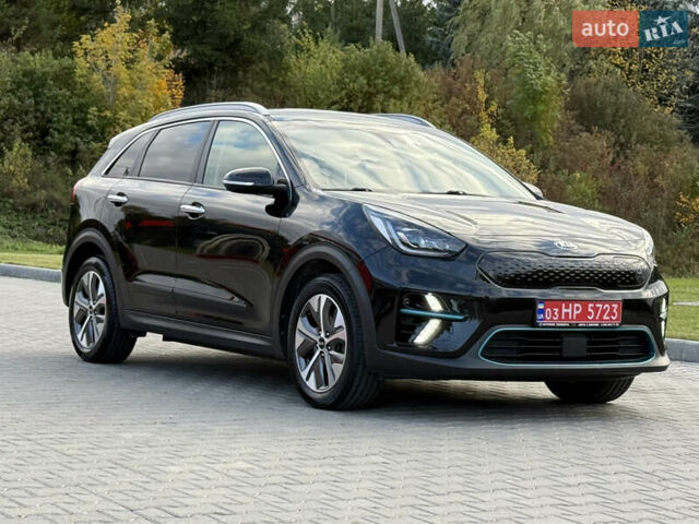 Чорний Кіа Niro, об'ємом двигуна 0 л та пробігом 84 тис. км за 19200 $, фото 5 на Automoto.ua
