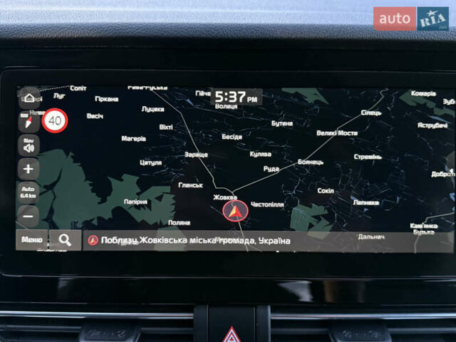 Чорний Кіа Niro, об'ємом двигуна 0 л та пробігом 88 тис. км за 24900 $, фото 84 на Automoto.ua