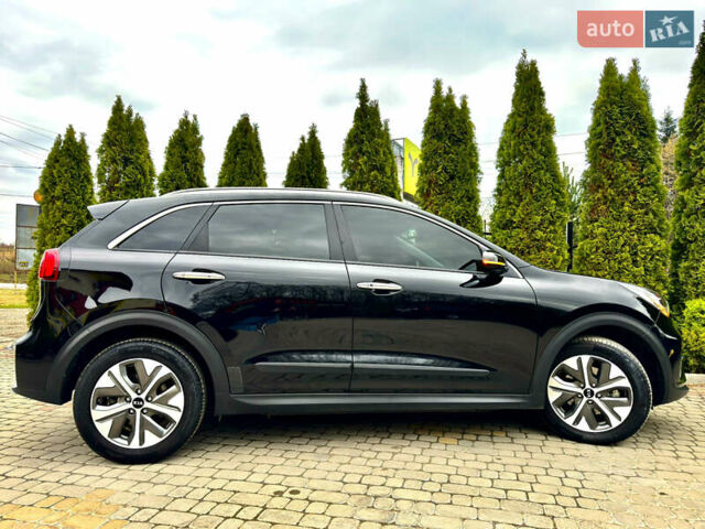 Черный Киа Niro, объемом двигателя 0 л и пробегом 136 тыс. км за 19777 $, фото 26 на Automoto.ua