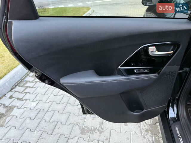 Черный Киа Niro, объемом двигателя 0 л и пробегом 78 тыс. км за 19300 $, фото 21 на Automoto.ua