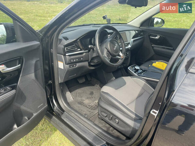 Чорний Кіа Niro, об'ємом двигуна 0 л та пробігом 12 тис. км за 19900 $, фото 28 на Automoto.ua
