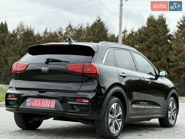 Черный Киа Niro, объемом двигателя 0 л и пробегом 80 тыс. км за 19890 $, фото 148 на Automoto.ua