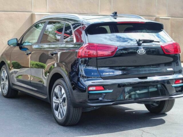 Чорний Кіа Niro, об'ємом двигуна 0 л та пробігом 16 тис. км за 6500 $, фото 2 на Automoto.ua