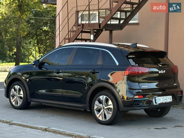 Черный Киа Niro, объемом двигателя 0 л и пробегом 78 тыс. км за 17999 $, фото 3 на Automoto.ua