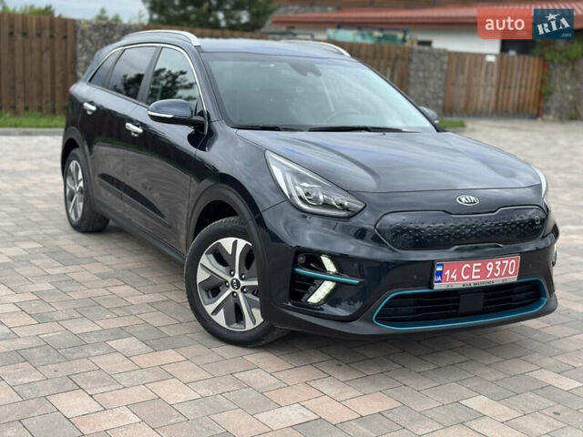 Черный Киа Niro, объемом двигателя 0 л и пробегом 96 тыс. км за 20999 $, фото 7 на Automoto.ua