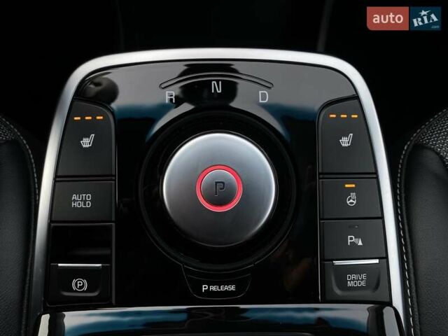 Черный Киа Niro, объемом двигателя 0 л и пробегом 96 тыс. км за 20600 $, фото 7 на Automoto.ua