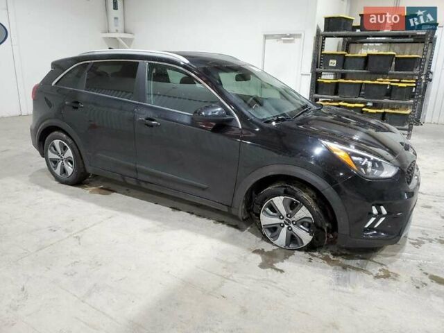 Черный Киа Niro, объемом двигателя 1.6 л и пробегом 39 тыс. км за 9700 $, фото 3 на Automoto.ua