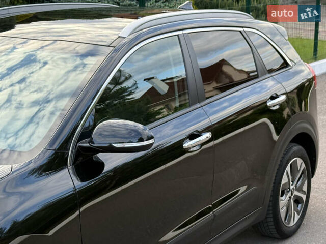 Черный Киа Niro, объемом двигателя 0 л и пробегом 82 тыс. км за 19300 $, фото 34 на Automoto.ua