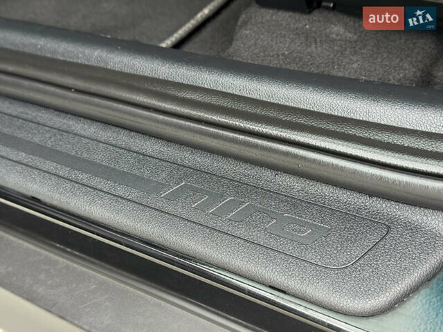 Черный Киа Niro, объемом двигателя 0 л и пробегом 80 тыс. км за 19890 $, фото 35 на Automoto.ua