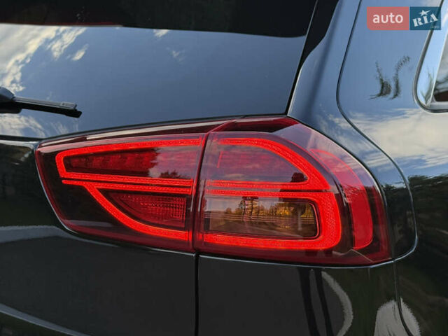 Черный Киа Niro, объемом двигателя 0 л и пробегом 82 тыс. км за 19300 $, фото 11 на Automoto.ua