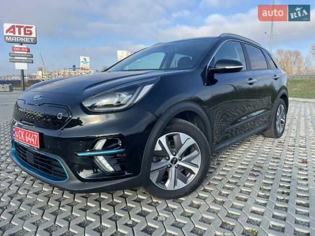 Черный Киа Niro, объемом двигателя 0 л и пробегом 61 тыс. км за 22999 $, фото 1 на Automoto.ua