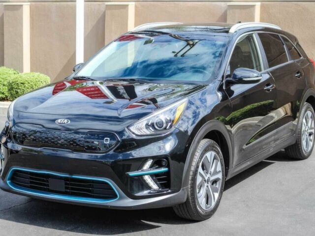 Чорний Кіа Niro, об'ємом двигуна 0 л та пробігом 16 тис. км за 6500 $, фото 1 на Automoto.ua