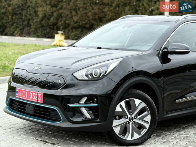 Черный Киа Niro, объемом двигателя 0 л и пробегом 80 тыс. км за 19650 $, фото 117 на Automoto.ua