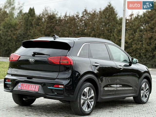 Черный Киа Niro, объемом двигателя 0 л и пробегом 80 тыс. км за 19650 $, фото 156 на Automoto.ua