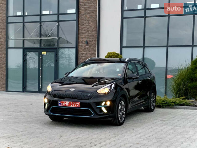 Черный Киа Niro, объемом двигателя 0 л и пробегом 94 тыс. км за 17900 $, фото 74 на Automoto.ua